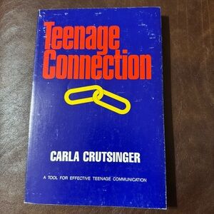 Teenage Connection by Carla Crutsinger - Paperback